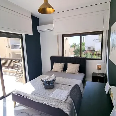 Cozy Apt, Near Airport With 100mbit Internet Larnaca
