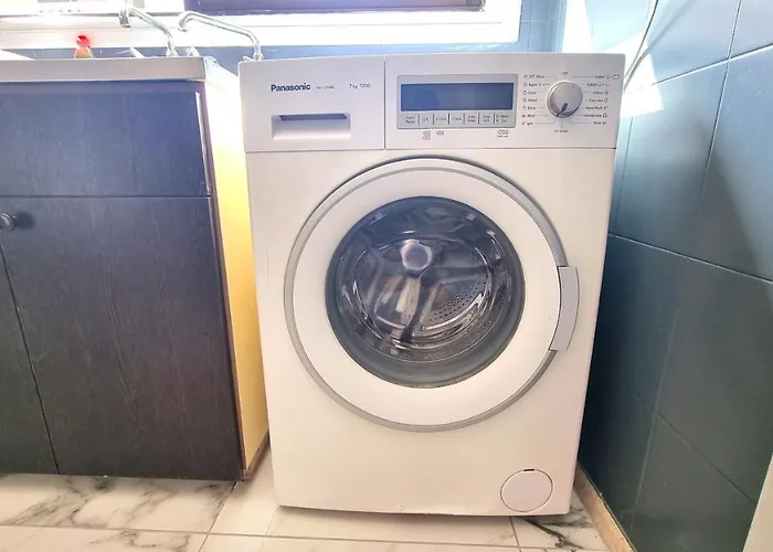 Cozy Apt, Near Airport With 100mbit Internet Appartamento