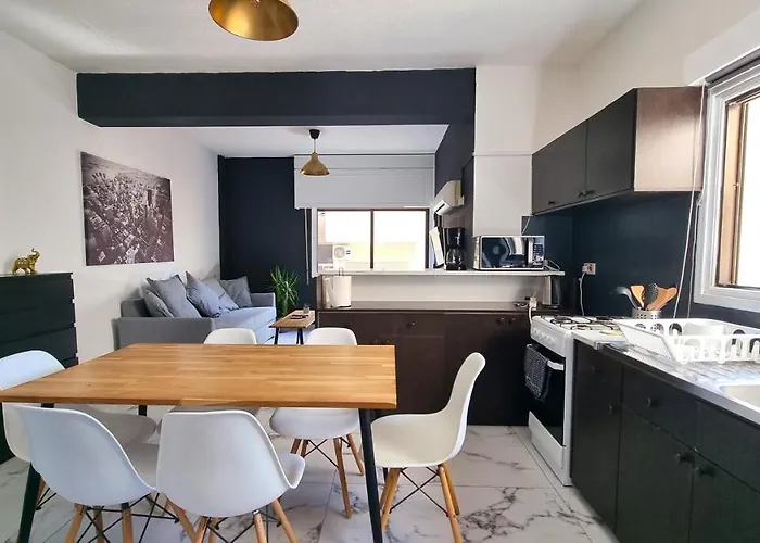 Appartamento Cozy Apt, Near Airport With 100mbit Internet *