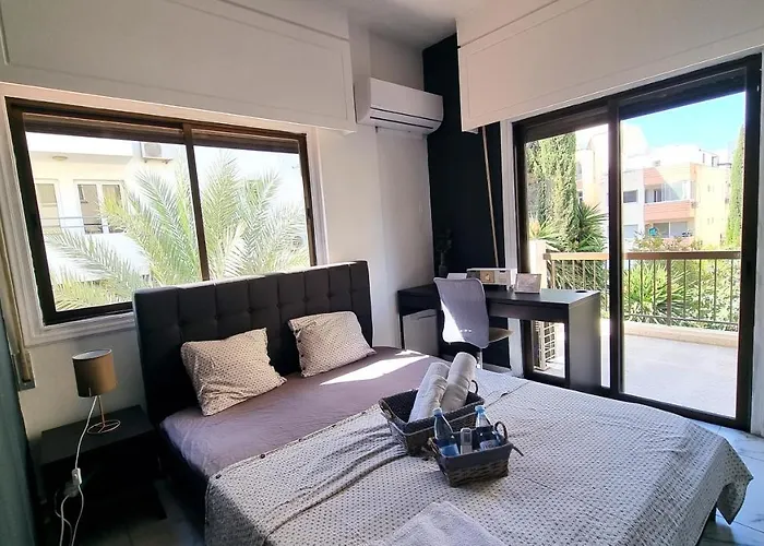 Cozy Apt, Near Airport With 100mbit Internet Larnaca