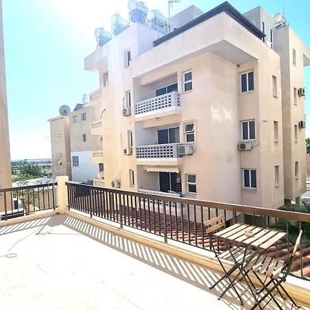 Apartment Cozy Apt, Near Airport With 100mbit Internet *