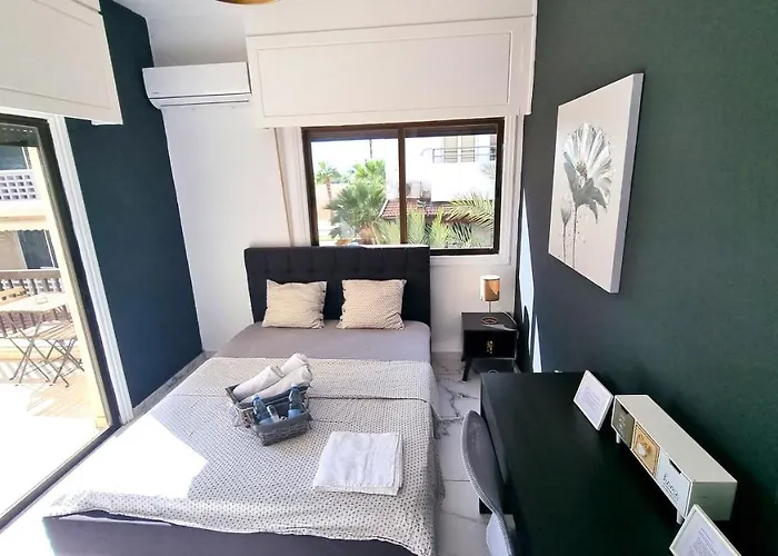 Cozy Apt, Near Airport With 100mbit Internet * Ларнака