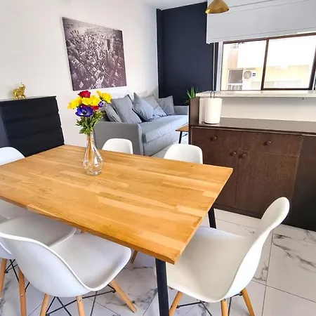 Cozy Apt, Near Airport With 100mbit Internet * Larnaca