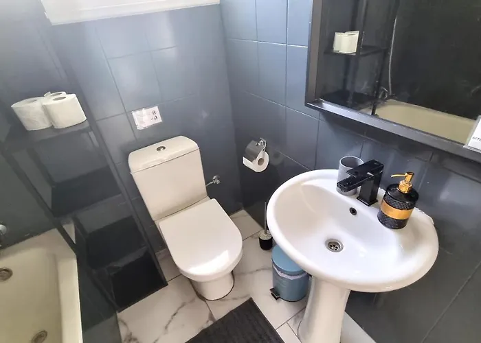 Cozy Apt, Near Airport With 100mbit Internet Apartmán Larnaca