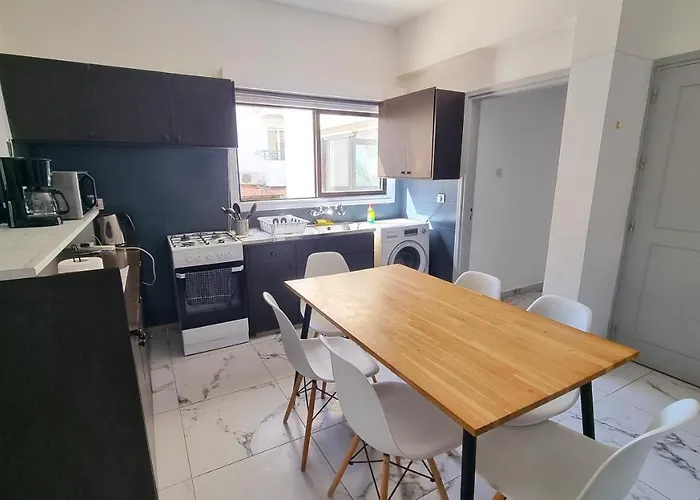 Cozy Apt, Near Airport With 100mbit Internet *